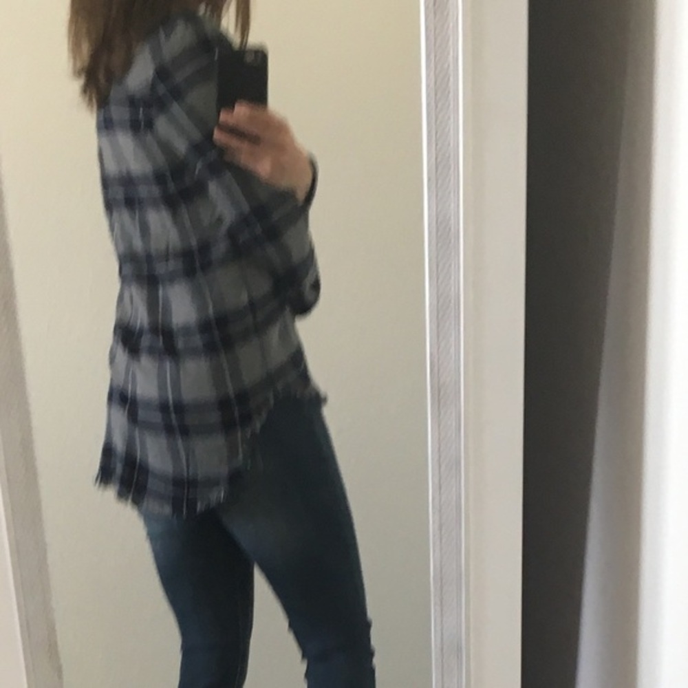 🎈CLEARANCE SALE🎈 Catherine Malandrino Flannel Tunic - Picture 5 of 5